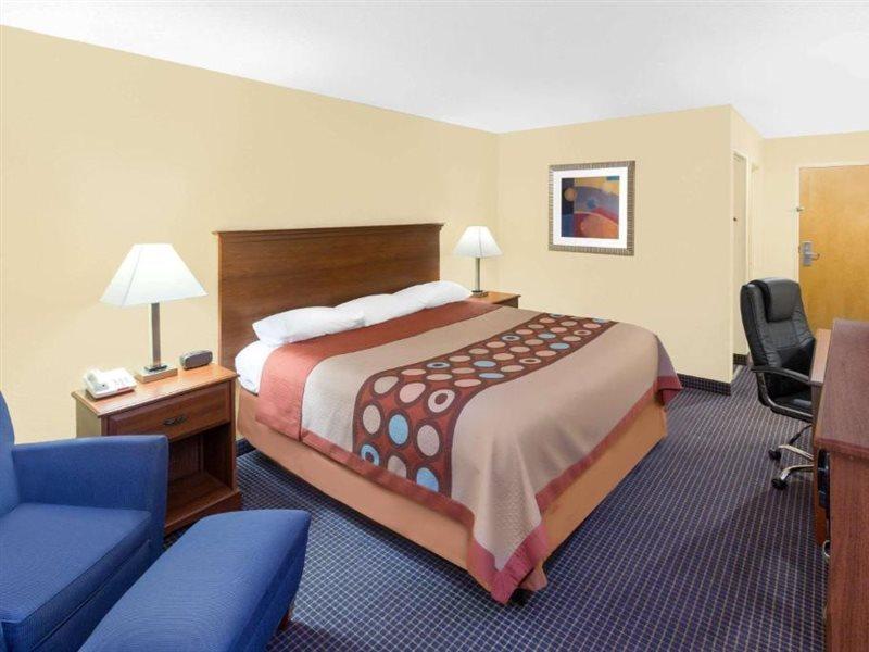 Super 8 By Wyndham Hattiesburg South Εξωτερικό φωτογραφία