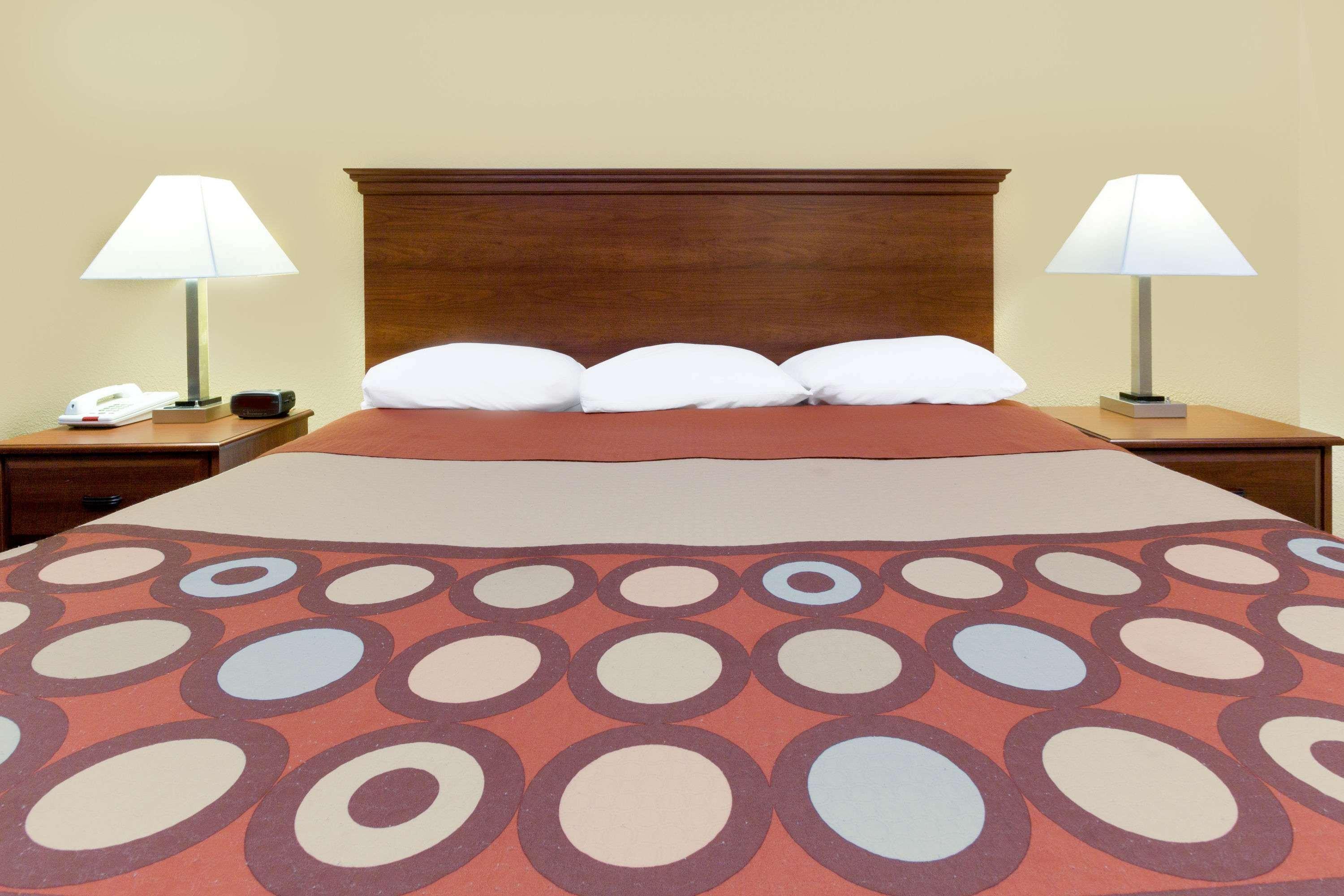 Super 8 By Wyndham Hattiesburg South Εξωτερικό φωτογραφία