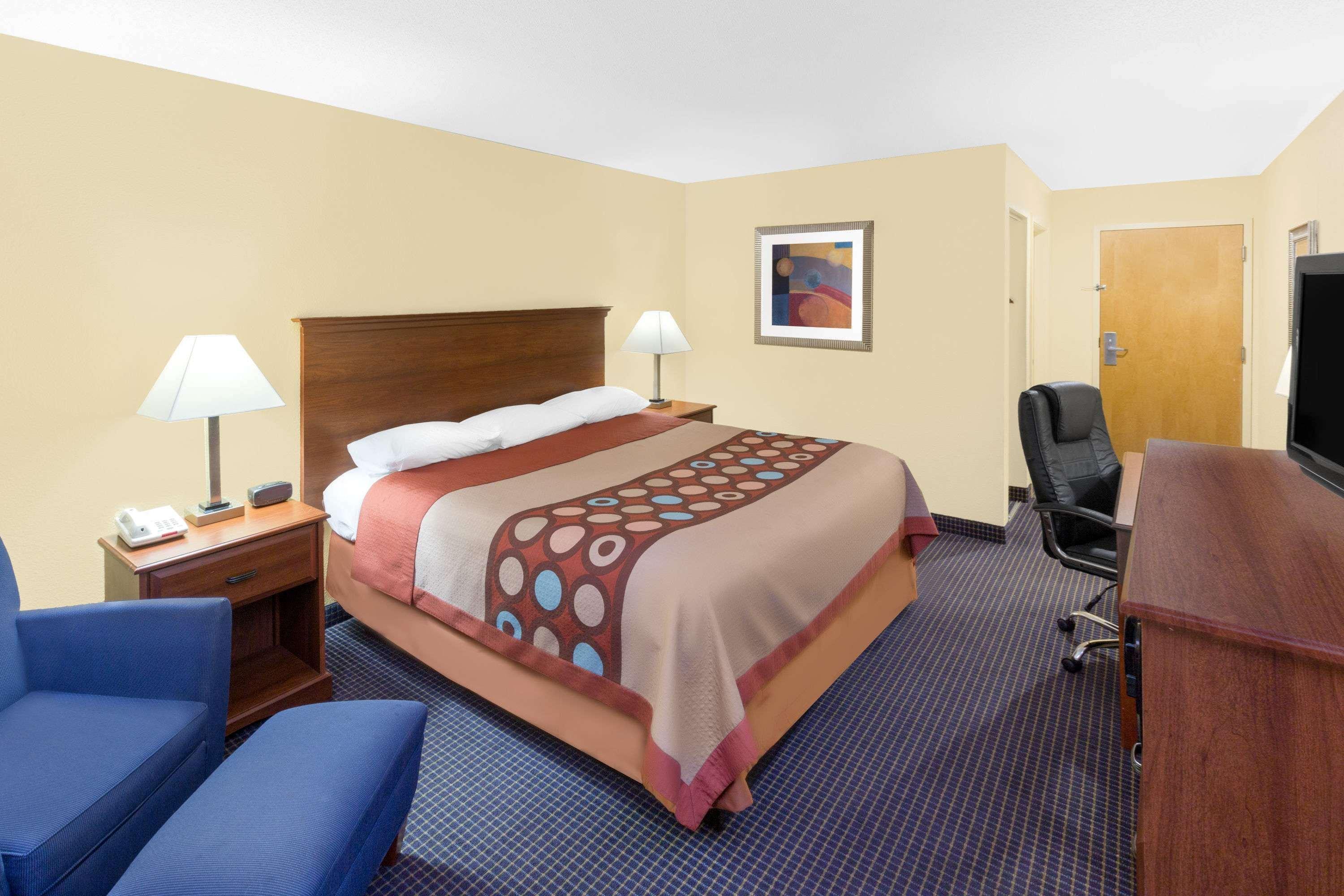 Super 8 By Wyndham Hattiesburg South Εξωτερικό φωτογραφία